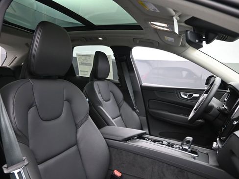 New 2025 Volvo XC60 T8 Core w/ Protection Package Premier image 29