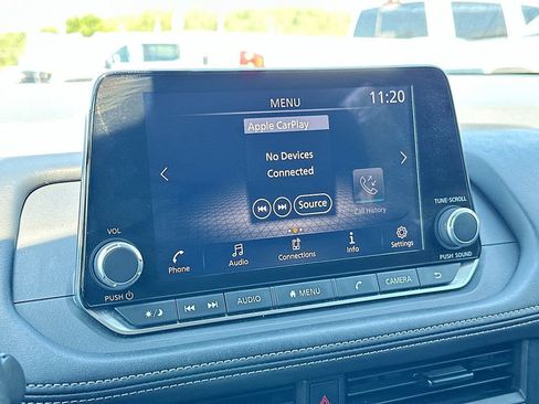Used 2024 Nissan Rogue S FWD image 13