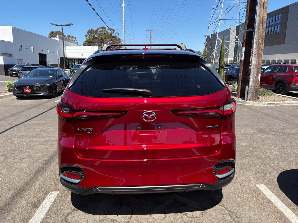 Certified 2025 MAZDA CX-70 Plug-In Hybrid w/ Premium Plus AWD/4WD image 7