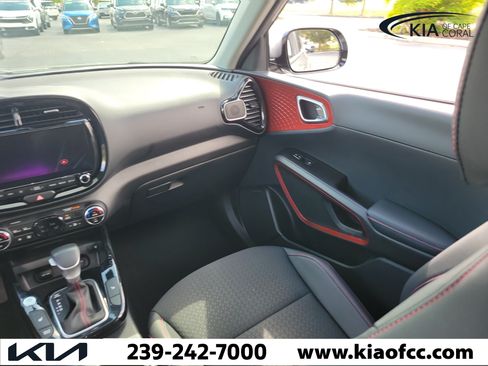 Certified 2024 Kia Soul GT-Line w/ GT-Line Technology Package FWD image 17