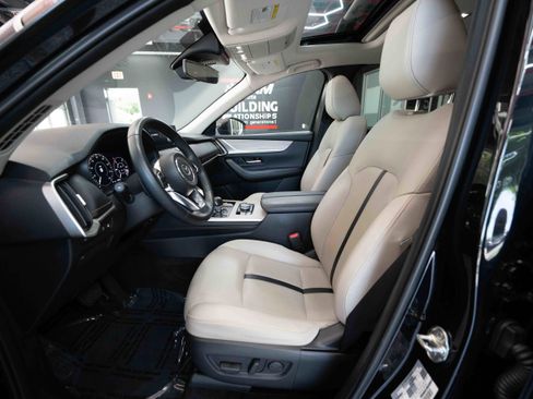 Used 2024 MAZDA CX-90 Plug-In Hybrid w/ Preferred AWD/4WD image 9