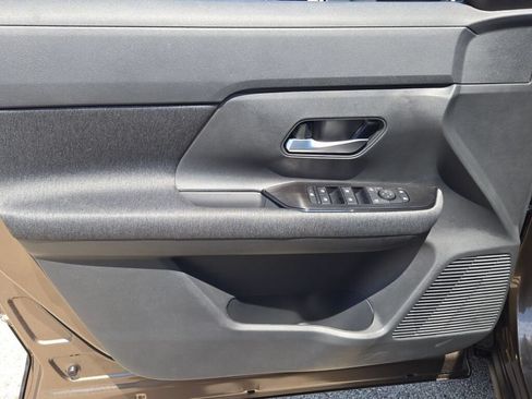 Used 2026 Nissan Kicks SV w/ Cold Weather Package FWD image 22
