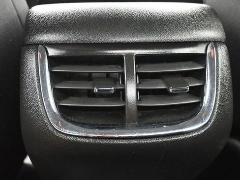 Used 2022 Chevrolet Malibu LT FWD image 11