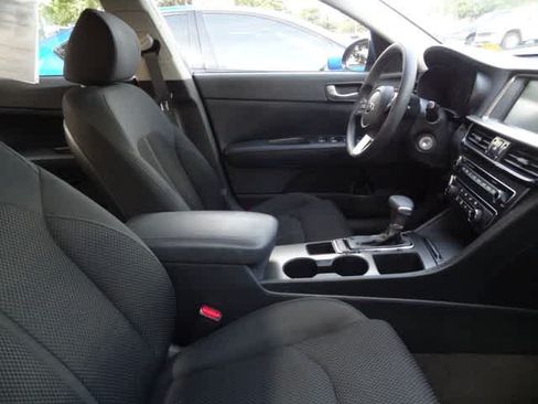 Used 2019 Kia Optima LX w/ LX 17" Wheel Package FWD image 9