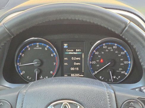 Used 2016 Toyota RAV4 XLE FWD image 23