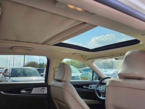 Used 2022 Lincoln Nautilus Reserve w/ Equipment Group 202A image 22