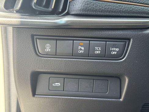 Certified 2025 MAZDA CX-90 3.3 Turbo w/ Preferred Package image 32