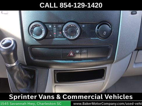 Used 2015 Freightliner Sprinter 3500 RWD image 19