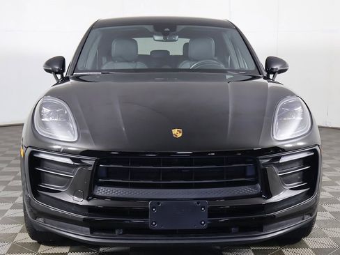 Used 2022 Porsche Macan image 12