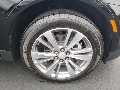 Used 2025 Cadillac XT5 Premium Luxury AWD/4WD image 33