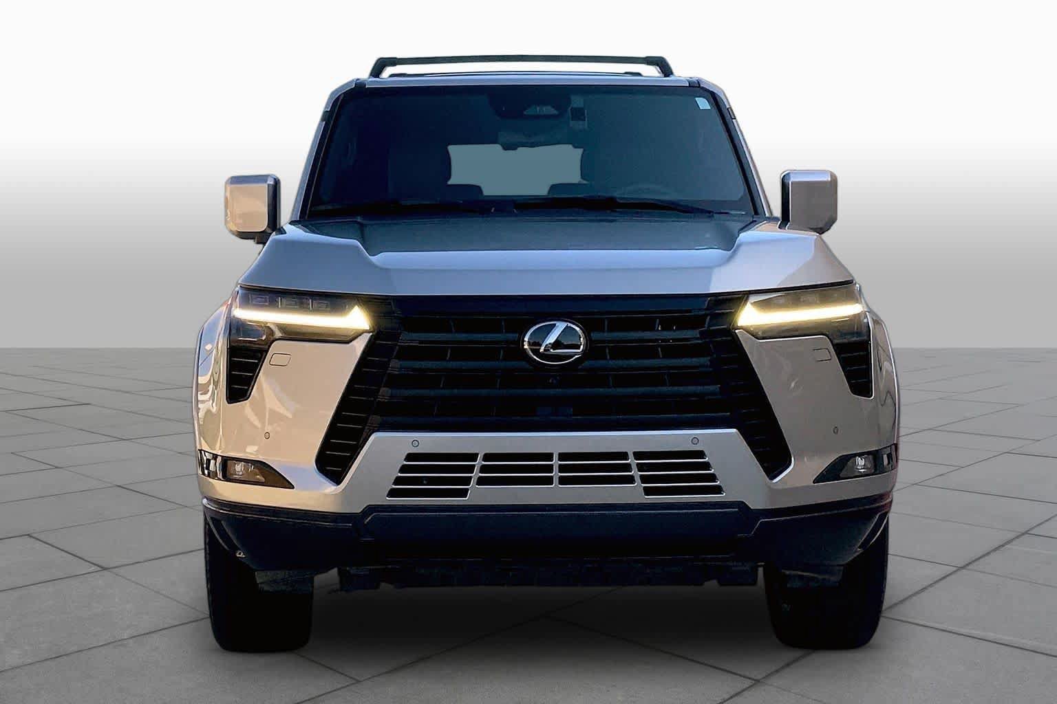 Used 2025 Lexus GX 550 w/ Accessory Package (2T) AWD/4WD image 6