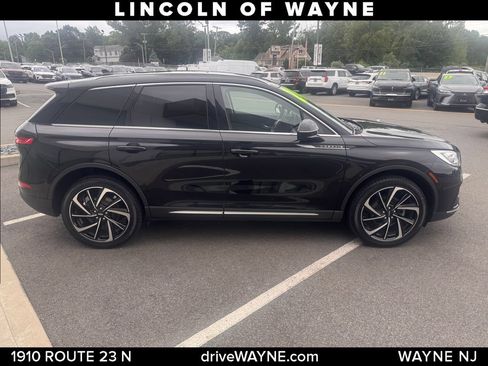 Certified 2024 Lincoln Corsair Reserve w/ Equipment Group 201A AWD/4WD image 9