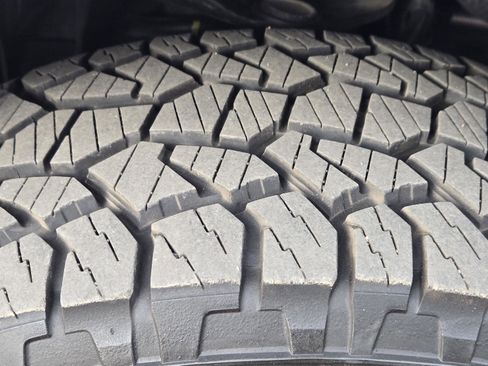 Used 2012 Lincoln Navigator 4WD image 22