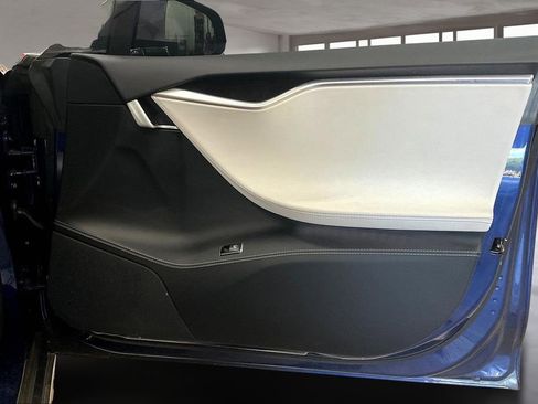 Used 2017 Tesla Model S 100D image 21