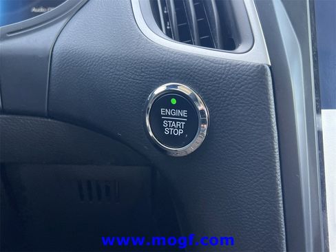 Certified 2024 Ford Edge SEL image 8