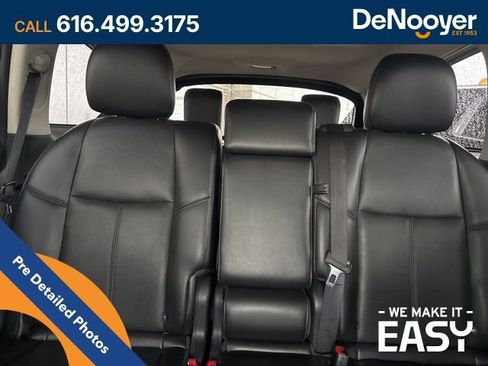 Used 2017 Nissan Pathfinder Platinum w/ Family Entertainment Package image 22