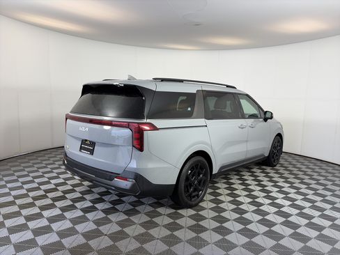 Certified 2025 Kia Carnival SX w/ SX Dark Edition Package FWD image 8