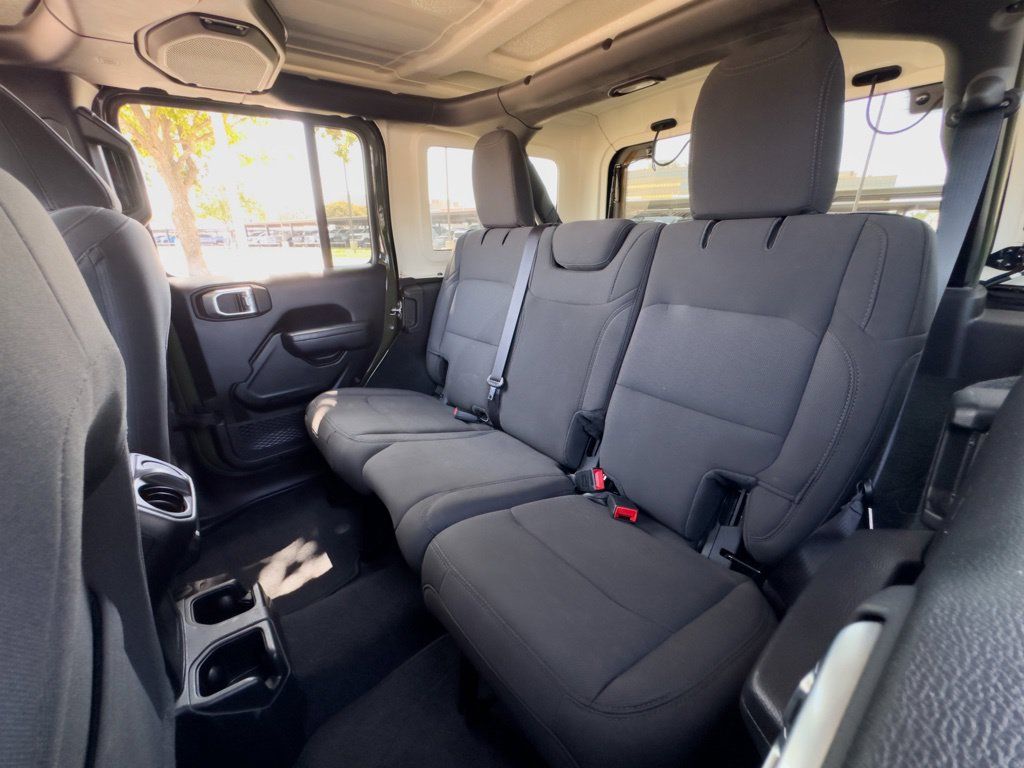 Used 2022 Jeep Wrangler Unlimited Sport AWD/4WD image 20