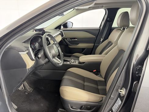 Used 2025 MAZDA CX-50 AWD 2.5 S w/ Premium Package image 6