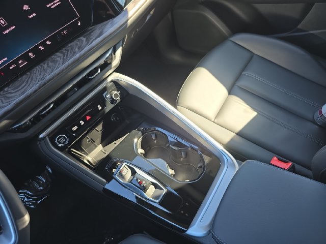 Used 2025 Audi Q5 Premium w/ Convenience Package AWD/4WD image 28