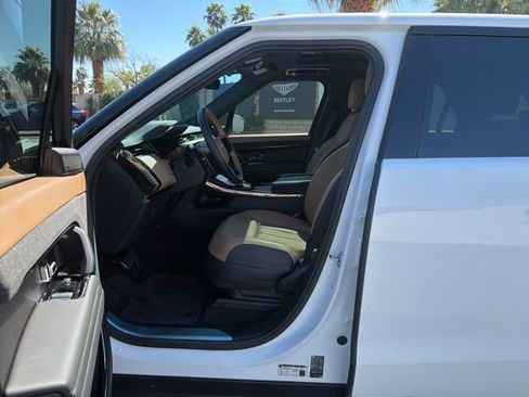 Used 2024 Land Rover Range Rover Sport Dynamic SE image 9