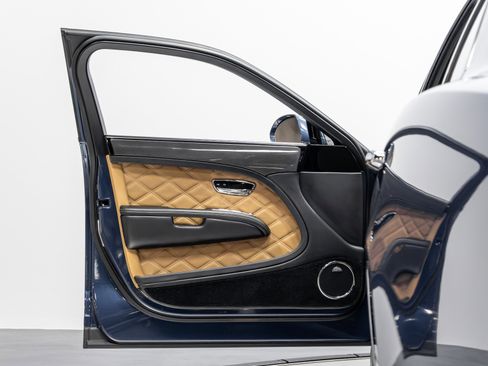 Used 2016 Bentley Mulsanne Speed image 63