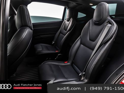 Used 2023 Tesla Model X Plaid image 7