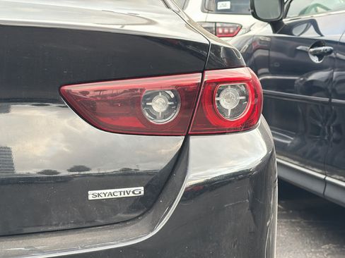 Used 2025 MAZDA MAZDA3 s FWD image 26
