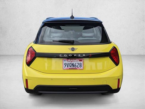 Certified 2025 MINI Cooper S image 7