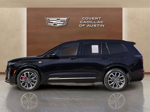 Certified 2023 Cadillac XT6 Sport w/ Technology Package image 2