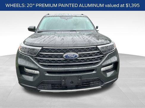 Certified 2023 Ford Explorer XLT w/ Equipment Group 202A AWD/4WD image 4