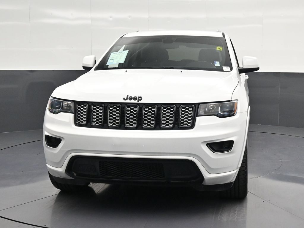 Used 2021 Jeep Grand Cherokee Laredo X RWD image 6