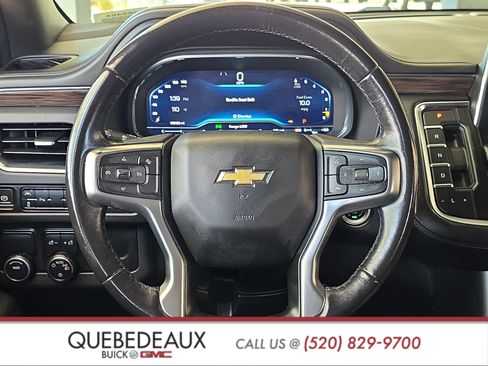 Used 2022 Chevrolet Suburban LT RWD image 11
