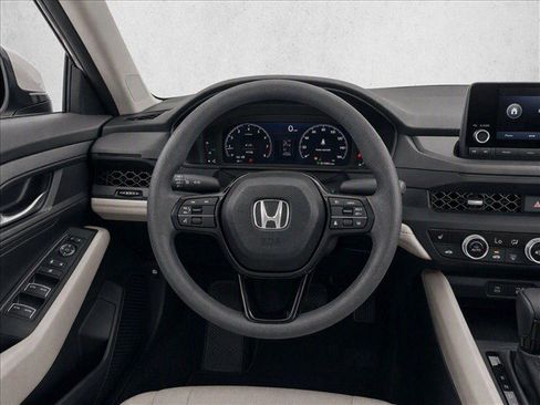 Used 2025 Honda Accord LX image 29