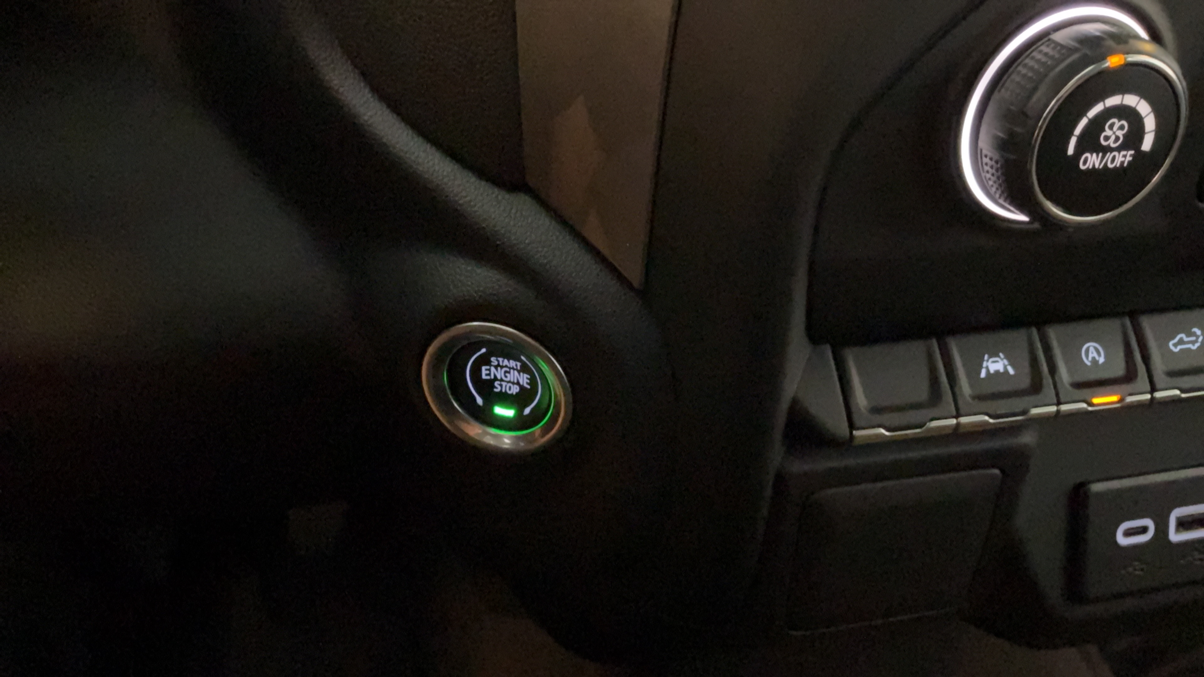 Used 2024 Chevrolet Silverado 1500 Custom RWD image 17