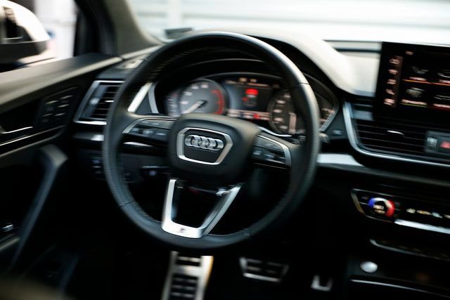 Used 2024 Audi SQ5 Premium AWD/4WD image 26