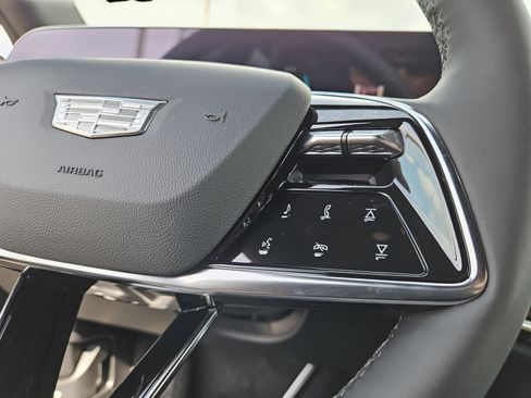 New 2025 Cadillac Lyriq Sport image 33