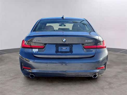 Used 2022 BMW 330i xDrive Sedan w/ Driving Assistance Package image 5