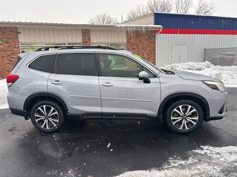 Used 2022 Subaru Forester Limited w/ Popular Package #3 image 2