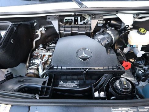 Used 2023 Mercedes-Benz Sprinter 4500 w/ Acoustic Package image 29