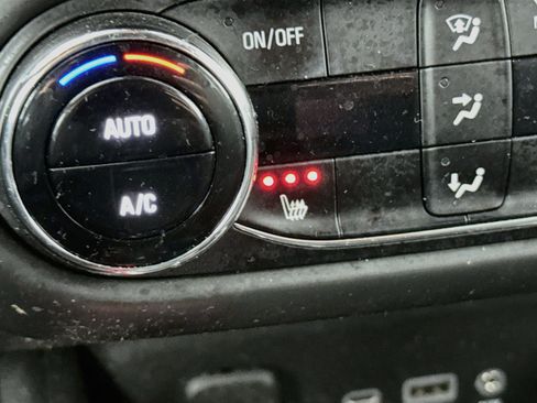 Used 2021 Chevrolet TrailBlazer RS w/ Convenience Package AWD/4WD image 19