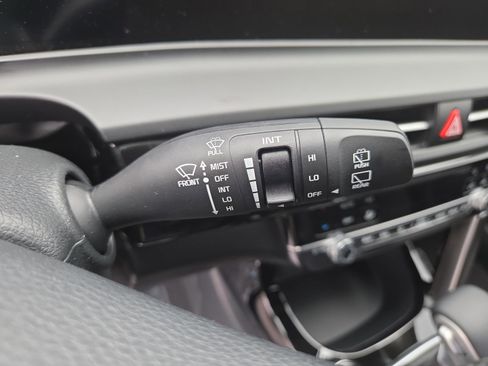 New 2026 Kia Seltos S FWD image 37