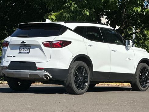 Used 2019 Chevrolet Blazer LT AWD/4WD image 2
