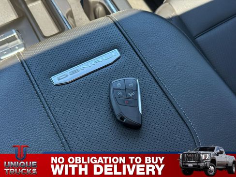 Used 2024 GMC Sierra 3500 Denali w/ Denali Reserve Package AWD/4WD image 34