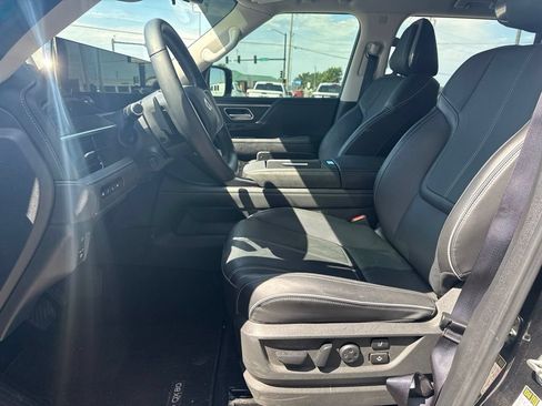 Used 2025 INFINITI QX80 Sensory w/ Premium Cargo Package AWD/4WD image 22