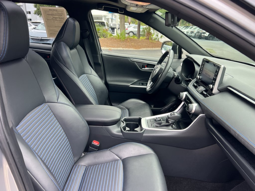 Used 2019 Toyota RAV4 XSE w/ Carpet Mat Package AWD/4WD image 22