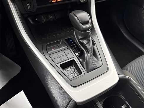 Used 2023 Toyota RAV4 LE image 17