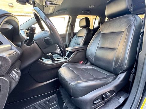 Used 2019 GMC Acadia SLT AWD/4WD image 10