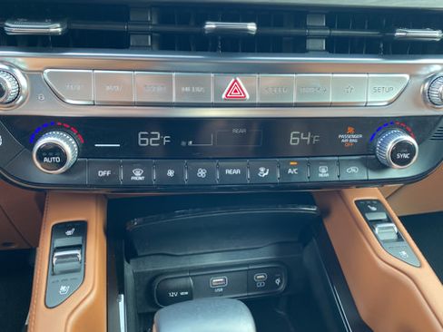 Used 2023 Kia Telluride SX X-Line AWD/4WD image 18