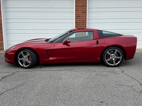 Used 2009 Chevrolet Corvette Coupe w/ Preferred Equipment Group image 4